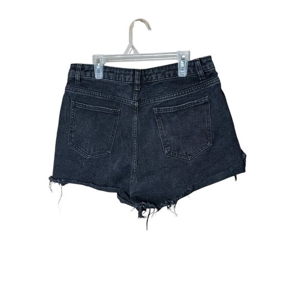 Pretty Little Thing High Rise Distressed Black Wash Shorts Size 8 - Picture 4 of 7